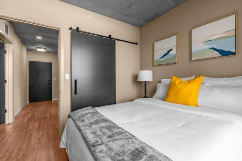 Apartamento 3br Elegant Glass Penthouse Pool With Deck & Gym
