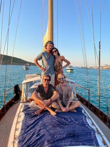 Private Cruise On A Classic Wooden Sailboat