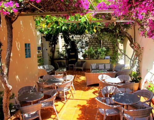 Hotel De La Plage Santa Vittoria