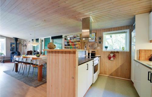 Holiday Home Tingbakken