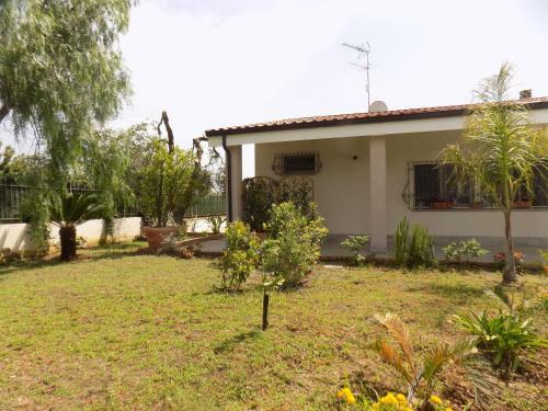 Villa Con Piscina In Campagna