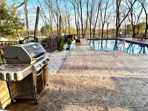 Beautiful Country House With Pool And Game Room