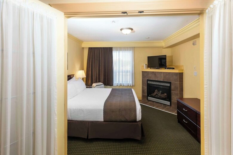 Hotel Days Inn & Suites Whitecourt