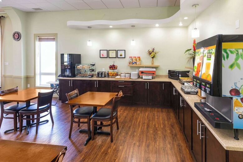 Hotel Days Inn & Suites Whitecourt