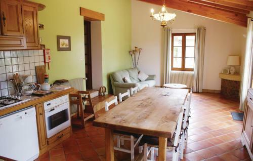 Holiday Home Le Vieux Pommier