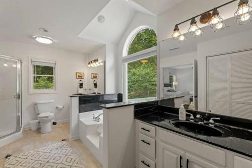 New! Carolina In The Pines- Hot Tub- Firepit!