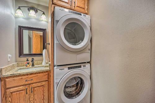 Apartamento Cozy Afton Condo With Golf Course And Lake Views!