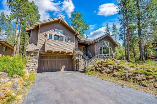 Luxury On Lassen