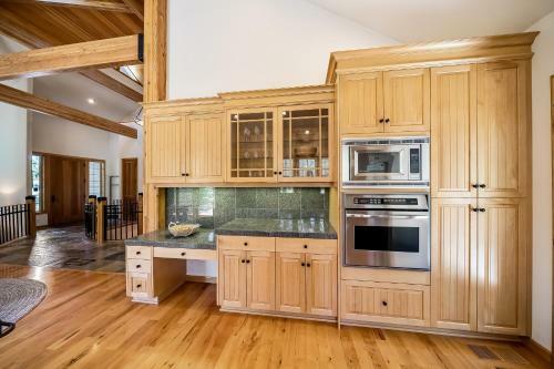 Luxury On Lassen