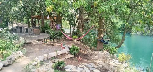 Hostal Caba�as Rio Tamasopo