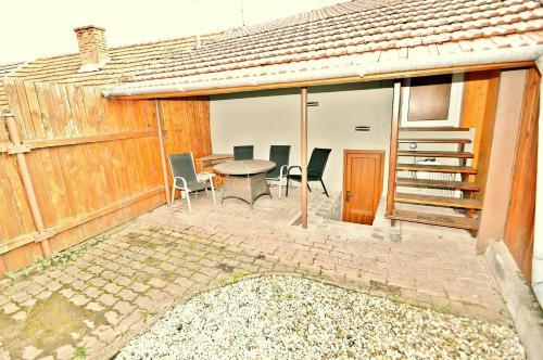 Lodge Vesel� - Vinn� Sklep
