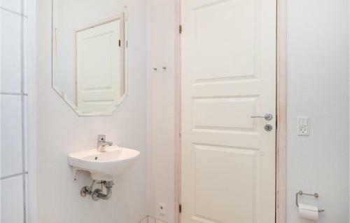 Holiday Home Br�ndb�kken Hadsund IV