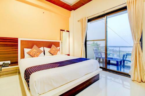 Hotel Spot On 79399 Om Residency Classic