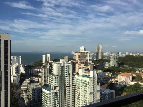 Apartamento The Peak Tower Pratamnak Pattaya