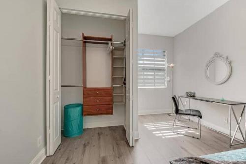 House With Pool Close To Shopping And Beach