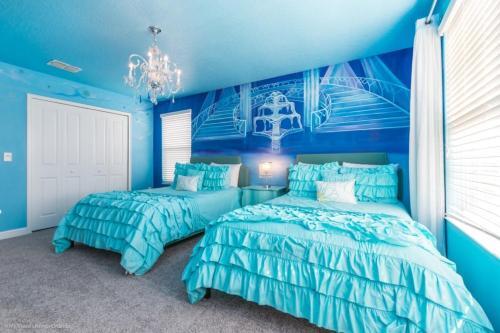 Frozen & Star Wars Themed Rooms & Game Room Villa