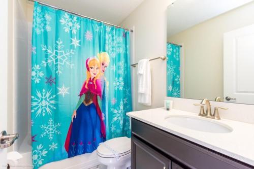 Frozen & Star Wars Themed Rooms & Game Room Villa