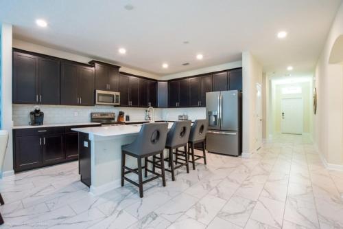 Frozen & Star Wars Themed Rooms & Game Room Villa