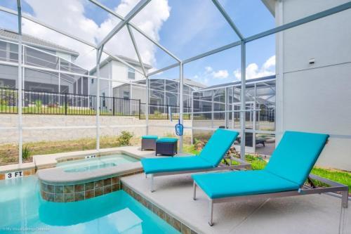Frozen & Star Wars Themed Rooms & Game Room Villa