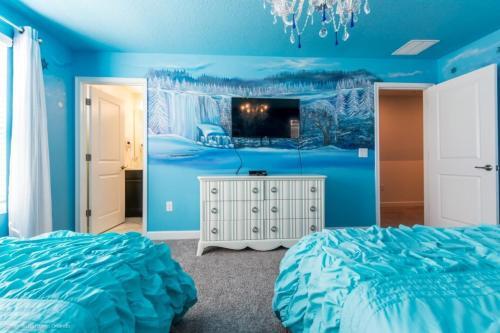 Frozen & Star Wars Themed Rooms & Game Room Villa