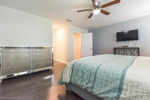 Frozen & Star Wars Themed Rooms & Game Room Villa