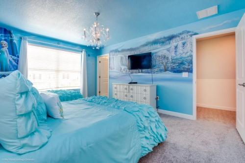 Frozen & Star Wars Themed Rooms & Game Room Villa