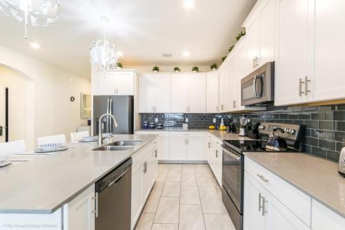 Luxurious Comfort - 6 Bdm Villa With Pool & Game Rm Villa