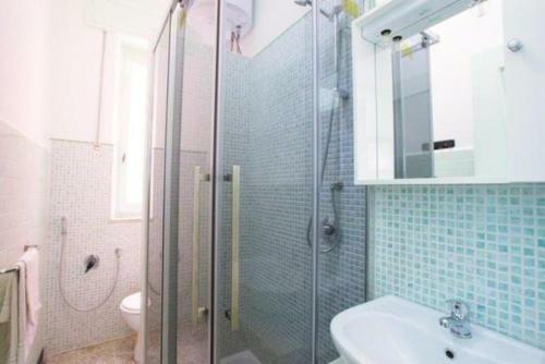 Classic Monterossino Apartment In Old Town