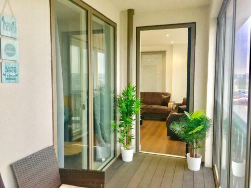 London Excel 2 Bedrooms River View Apartment