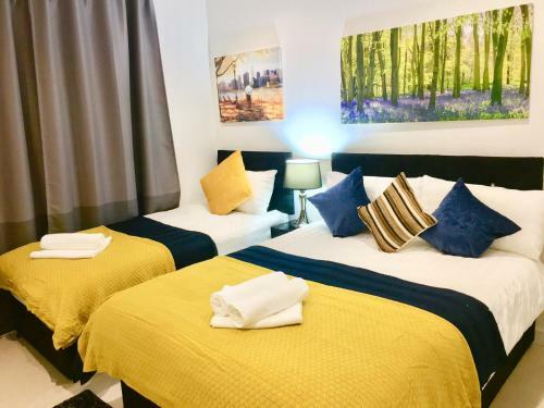 London Excel 2 Bedrooms River View Apartment