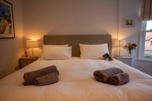 Jumble Cottage 4 Bed Home In Seaview