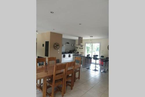 Villa Avec Piscine, Jacuzzi Et Vue Imprenable !