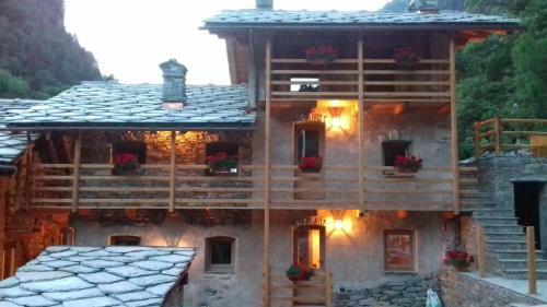 Hostal Chambres D'h�tes - Li Tzatagni