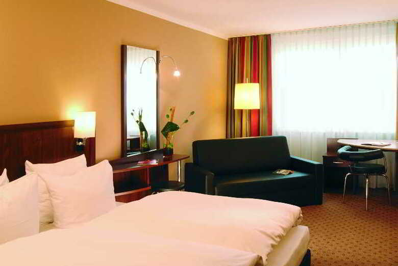 Hotel NH K�ln Altstadt