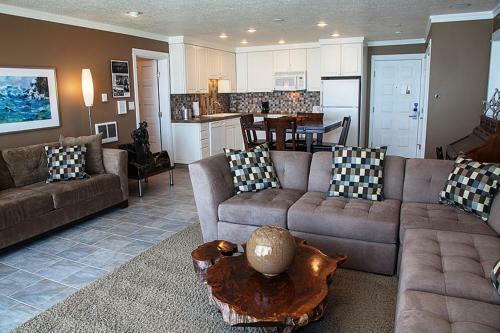 Inn At Spanish Head Resort Hotel