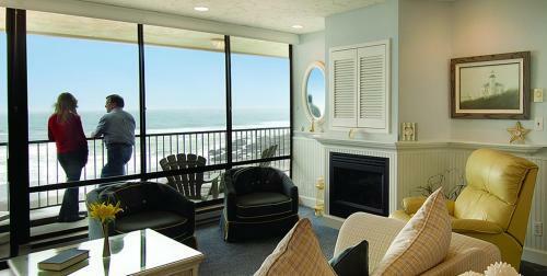 Inn At Spanish Head Resort Hotel
