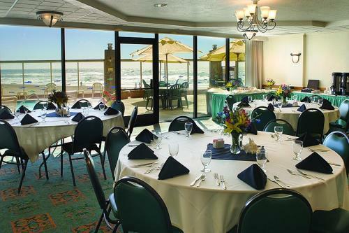 Inn At Spanish Head Resort Hotel