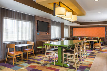 Hotel Fairfield Inn & Suites Holland