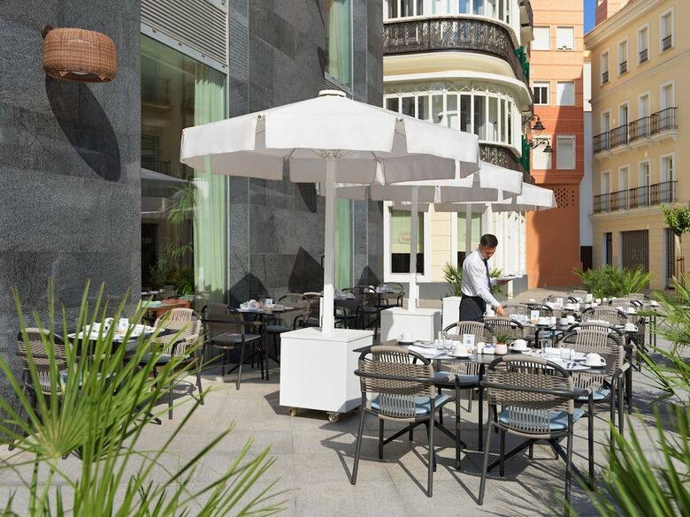 Hotel H10 Croma Malaga