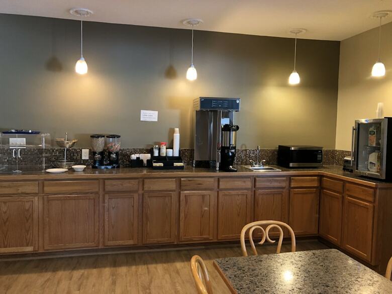 Hotel Sky Lodge Inn & Suites - Delavan