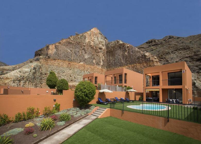 Aparthotel Villas De Tauro