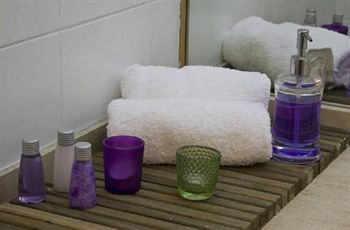 Hotel Reyna Violeta