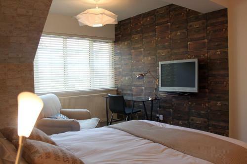 Bed & Breakfast Stay 2a