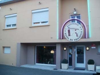 Hotel H�tel Du Tricastin