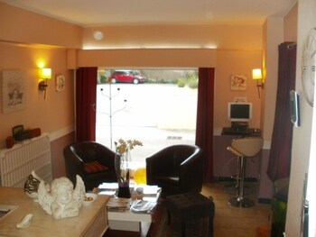 Hotel H�tel Du Tricastin
