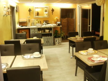 Hotel H�tel Du Tricastin