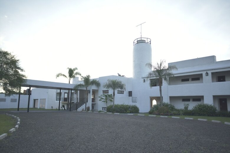 Hotel Howard Johnson By Wyndham Express Inn Ituzaingo