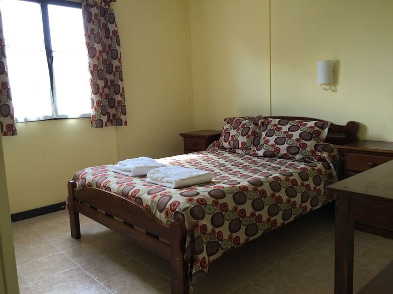 Hotel Hostel Del Glaciar Pioneros