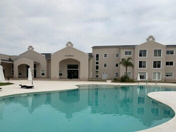 Hotel Howard Johnson By Wyndham La Plata