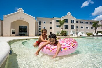Hotel Howard Johnson By Wyndham La Plata